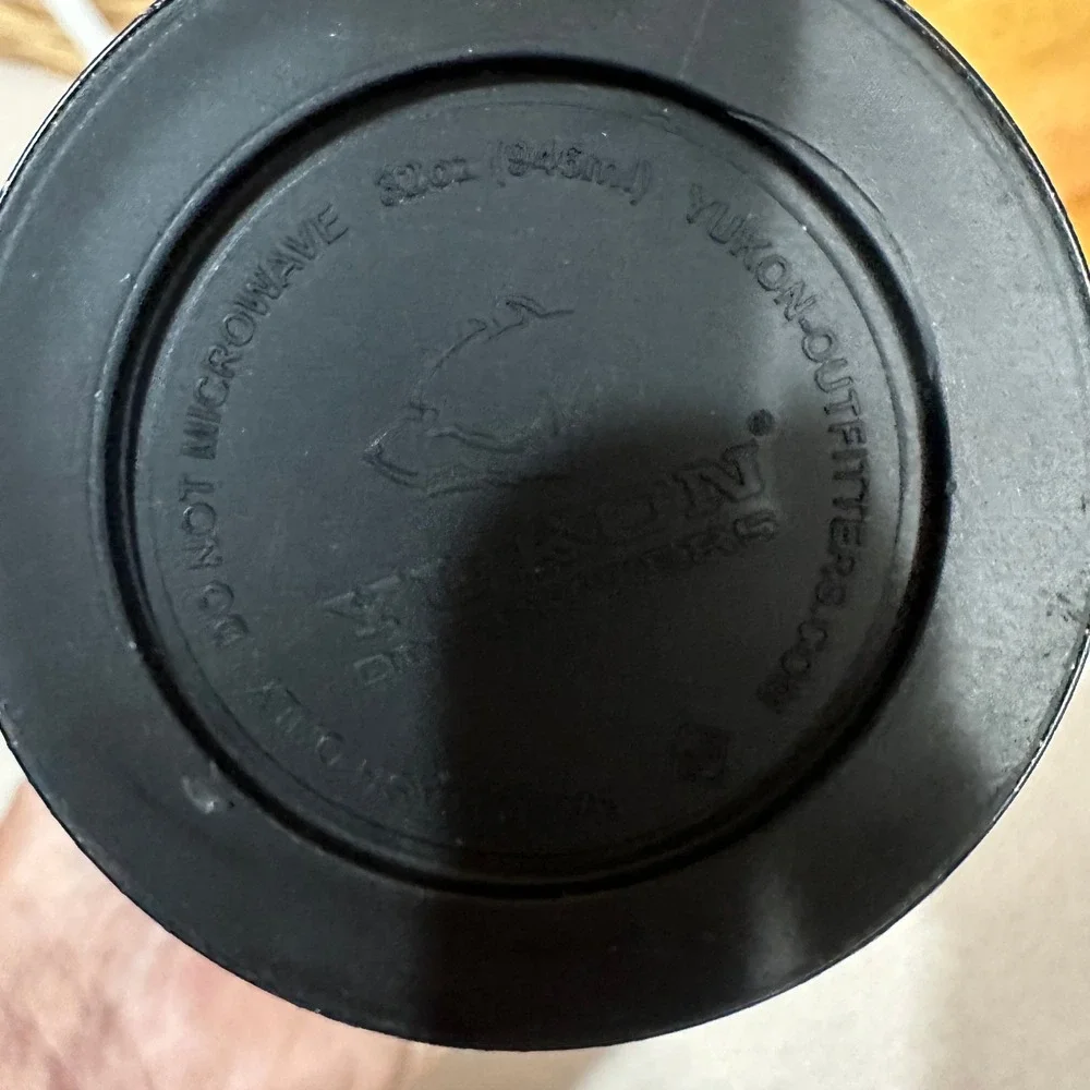 Buc-ee's Halloween Yukon Outfitters 32oz Tumbler Spooky Spider Web Beaver Mascot